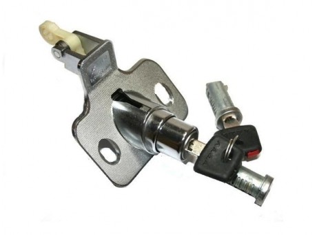 Замок багажника 1118 с личинкой Тольятти